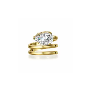 Vera Pear Ring